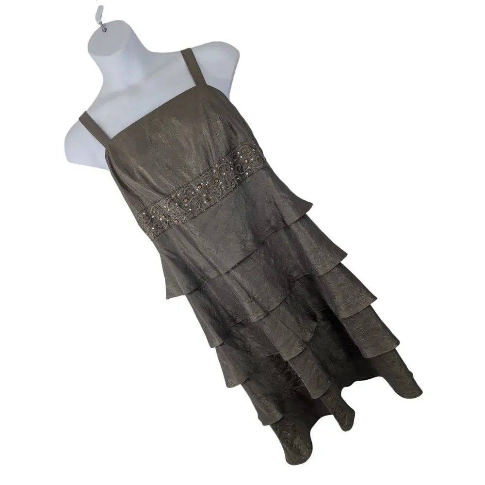 R & M RICHARDS! PALE GREEN/GRAY JEWELED/BEADED, TIERED SKIRT SHIMMERY DRESS! 18W